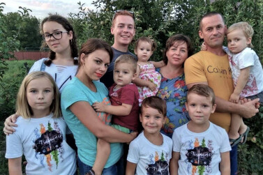 Семья Проскуриных: жемчужная свадьба и медаль «Родительская доблесть»
