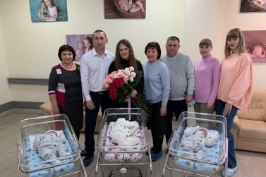 Родители тройняшек из Тамбовской области получили сертификат на 6,5 млн рублей