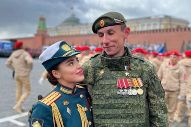 Кировчанин-герой СВО нашел жену на Параде Победы