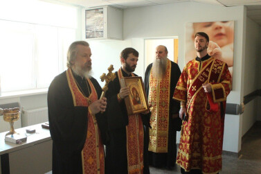 Настоятель Покровского собора освятил Новгородский областной клинический перинатальный центр имени В.Ю. Мишекурина