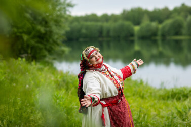 Наталия Дзыга: к семейным ценностям и традициям надо приучать с детства