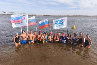 Осенний заплыв, посвященный Году семьи, прошел в Приамурье 