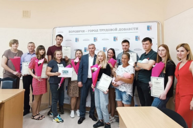 С начала года 62 боровичские семьи получили жилищные сертификаты