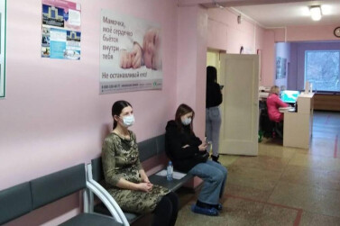 В Год семьи в Саратовской области ремонтируют 29 женских консультаций