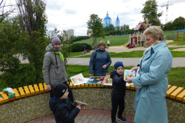 Читаешь ты, читаю я, читает вся моя семья