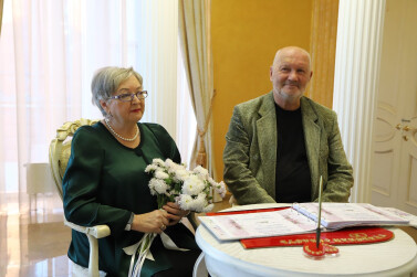 55 лет вместе: в Туле чествовали изумрудных юбиляров Беловых