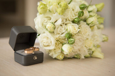 Три пары в Саратове зарегистрировали брак в День России