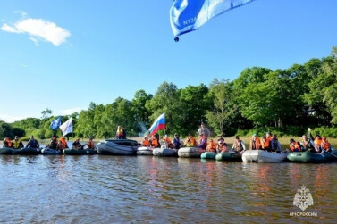 Семьи ЕАО отправились на сплав по реке Бира