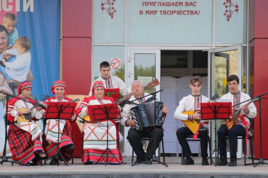 В Саратовской области прошел финал конкурса семейного художественного творчества «Образцовая семья»