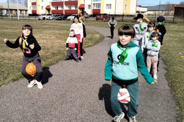 Когда мы вместе, нам - интересней