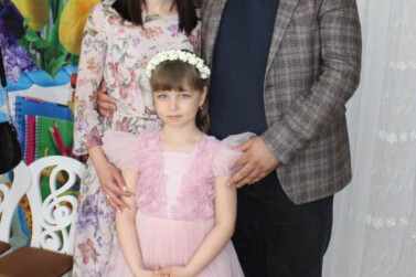 Молодая семья учителей Лукьянчиковых 