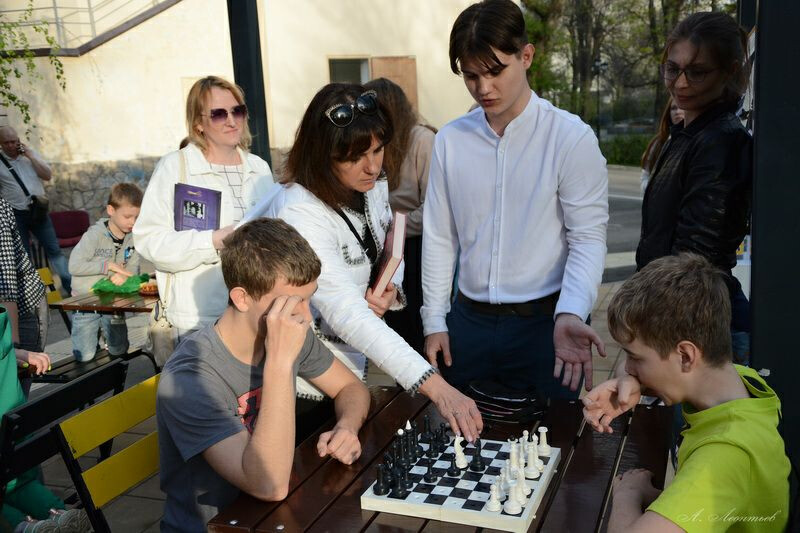 Семейные вечера и викторины: в Саратовской области прошла «Библионочь» 