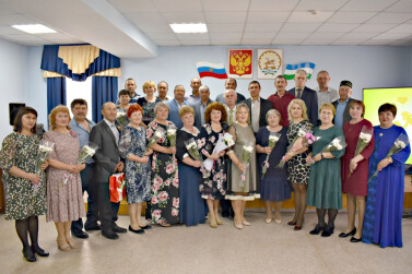 На час короче