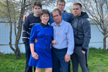 Многодетное счастье супругов Смирновых