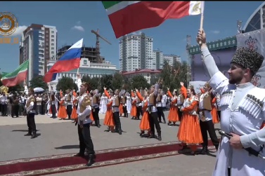 Жителей Чечни познакомили с бытом татарской семьи