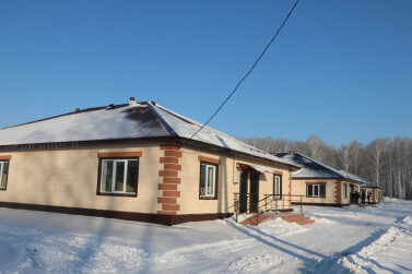 Более 1000 детей-сирот в Новосибирской области получат жилье 