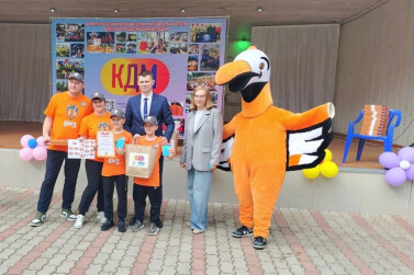 Брянские семьи искали сокровища в парке имени Толстого