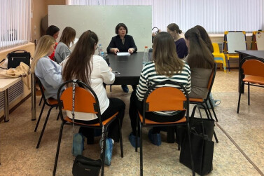 «Счастье рядом»: начались занятия в школе ответственного родительства