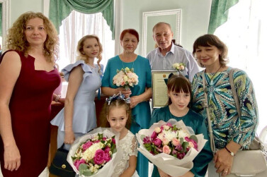 «Дарите чаще своим жёнам цветы!»