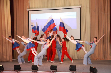 «И пусть над нашею семьёю лишь три созвездия горят»