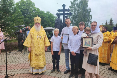 16 православных семей Новгородской области награждены архиерейскими грамотами