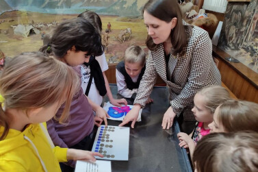 Выходные - семейные, а бонусы - родителям