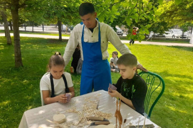 Больше 5,5 тысяч астраханцев пришли на Большие семейные выходные