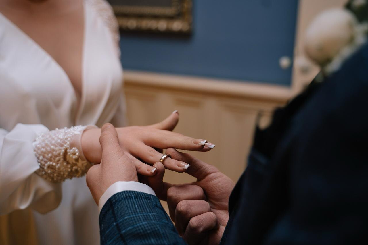 С начала года в Новгородской области появилось 503 новых семьи