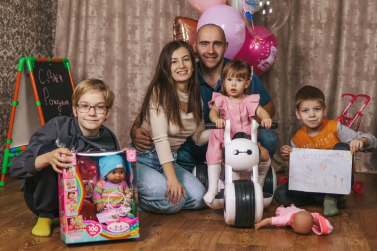 Специалисты Кадниковского центра помощи помогают молодым семьям