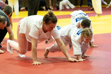 На дзюдо всей семьей