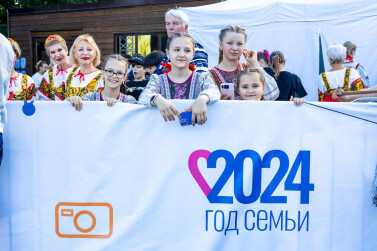 Финалисты проекта «Созвездие СемьЯ» встретились на одной сцене со звёздами