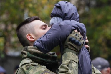 38 мер поддержки действует на Вологодчине для участников СВО и их семей