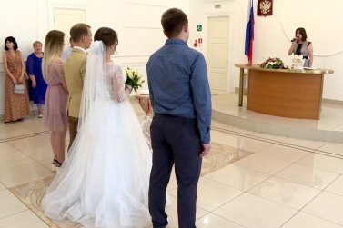 Липецкие пары для росписи в 2025 году красивую майскую дату не выбирают