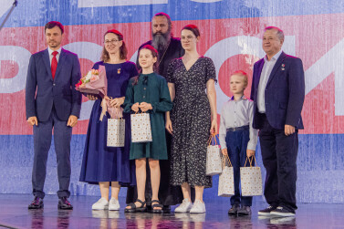 Награду «Мать-героиня» вручили липчанке Татьяне Струевой