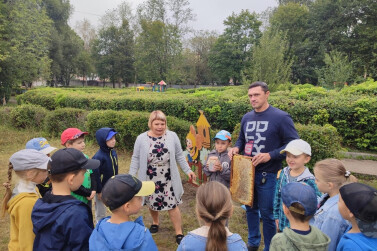 Пчеловод в гостях у дошкольников