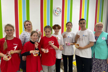 Семья - связь поколений