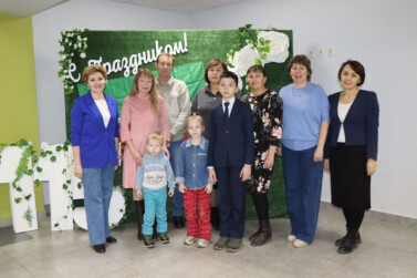 Мамин праздник с «Дружбой»