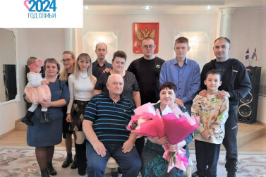 Супруги Кривошеевы из Усть-Абаканского района Хакасии отметили «золотую» свадьбу