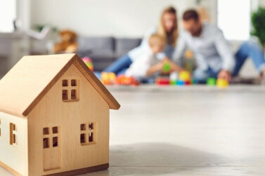  Многодетным семьям продлили выплаты на погашение ипотеки