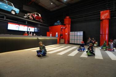 Экспозиции автомузея «Автомобили мира» можно посетить всей семьей