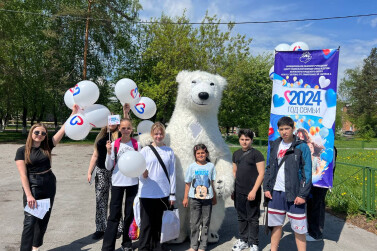 На Кузбассе семьям дарили домовят и учили делать обереги