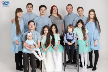 Большая дружная семья Соловьевых