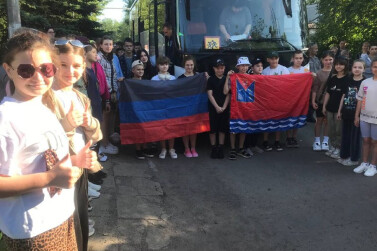 Магаданская область помогает семьям из Ждановки в ДНР