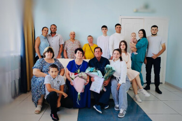 В Аскизе чествовали сапфировых юбиляров